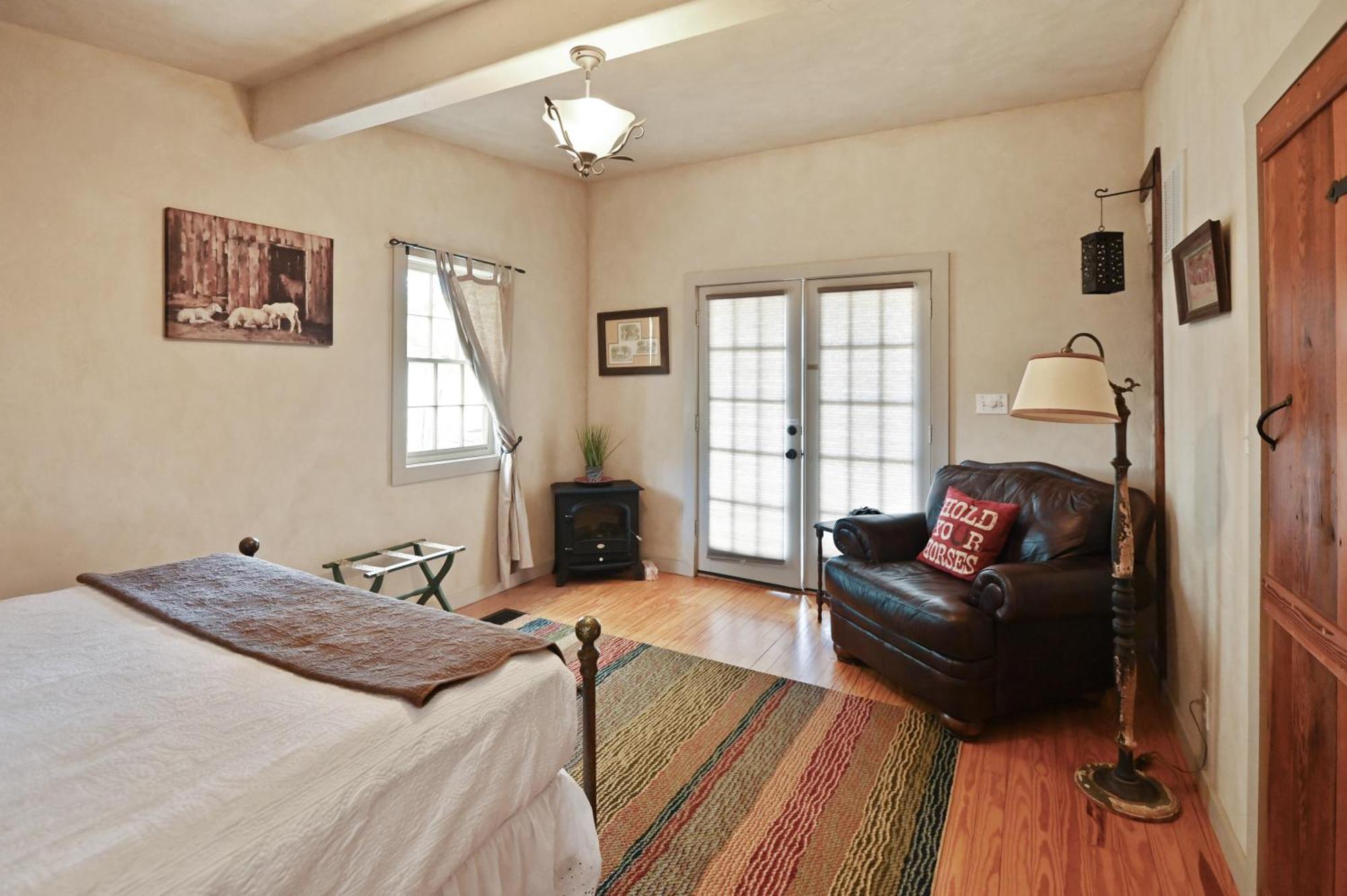 Cabins On Knopp School-Chula Vista Cabin 프레드릭스버그 외부 사진