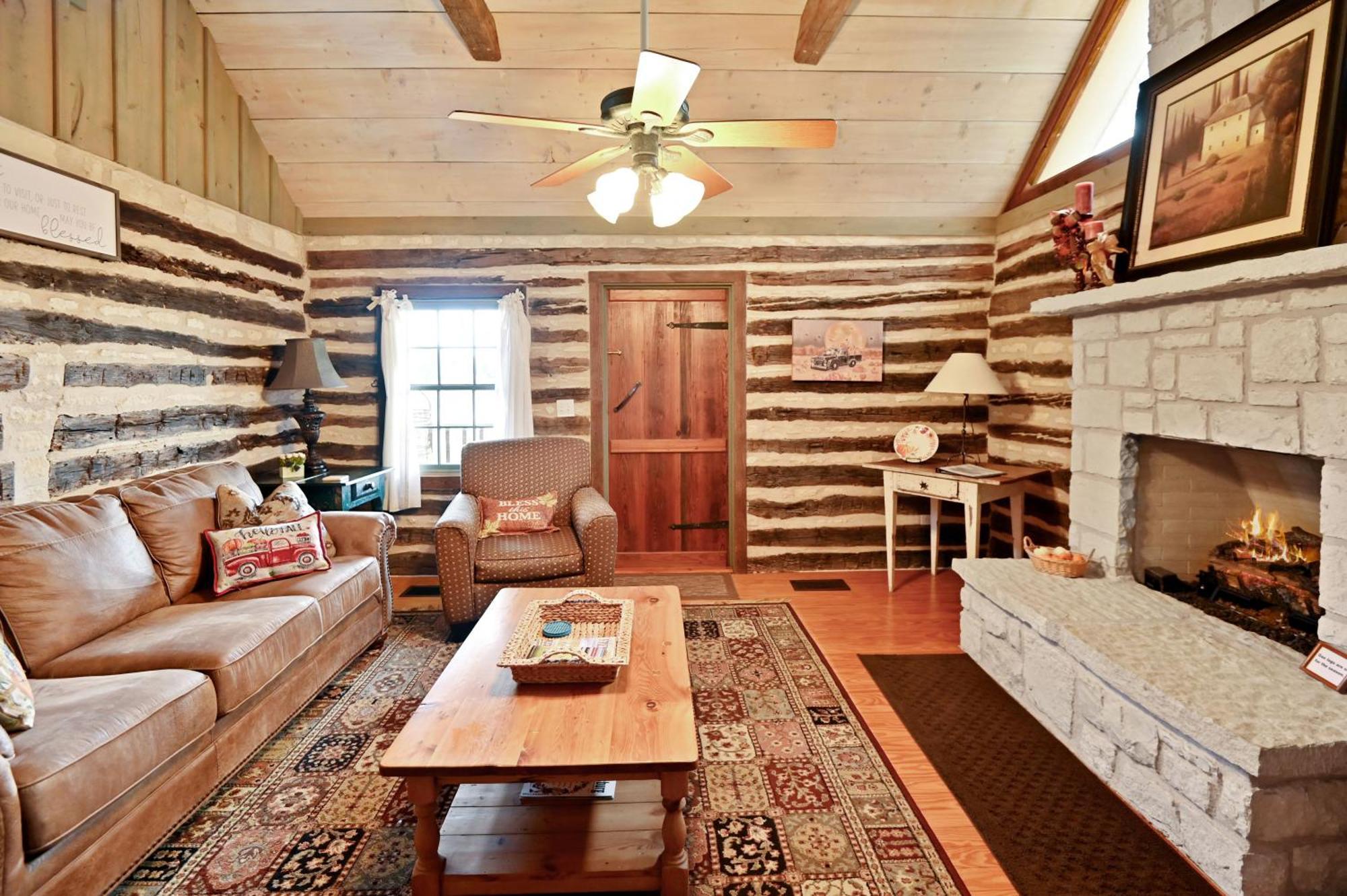 Cabins On Knopp School-Chula Vista Cabin 프레드릭스버그 외부 사진