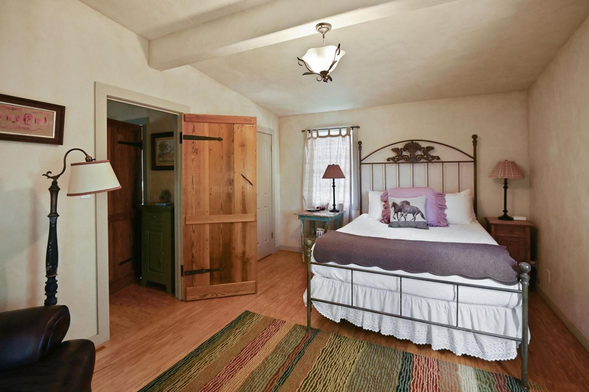 Cabins On Knopp School-Chula Vista Cabin 프레드릭스버그 외부 사진
